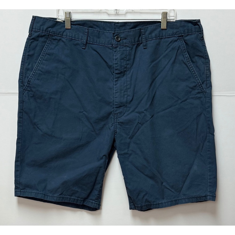 Levis Cotton Navy Flat Front Men's 40 Bermuda Shorts Preppy Casual Golf Academia - Picture 1 of 8